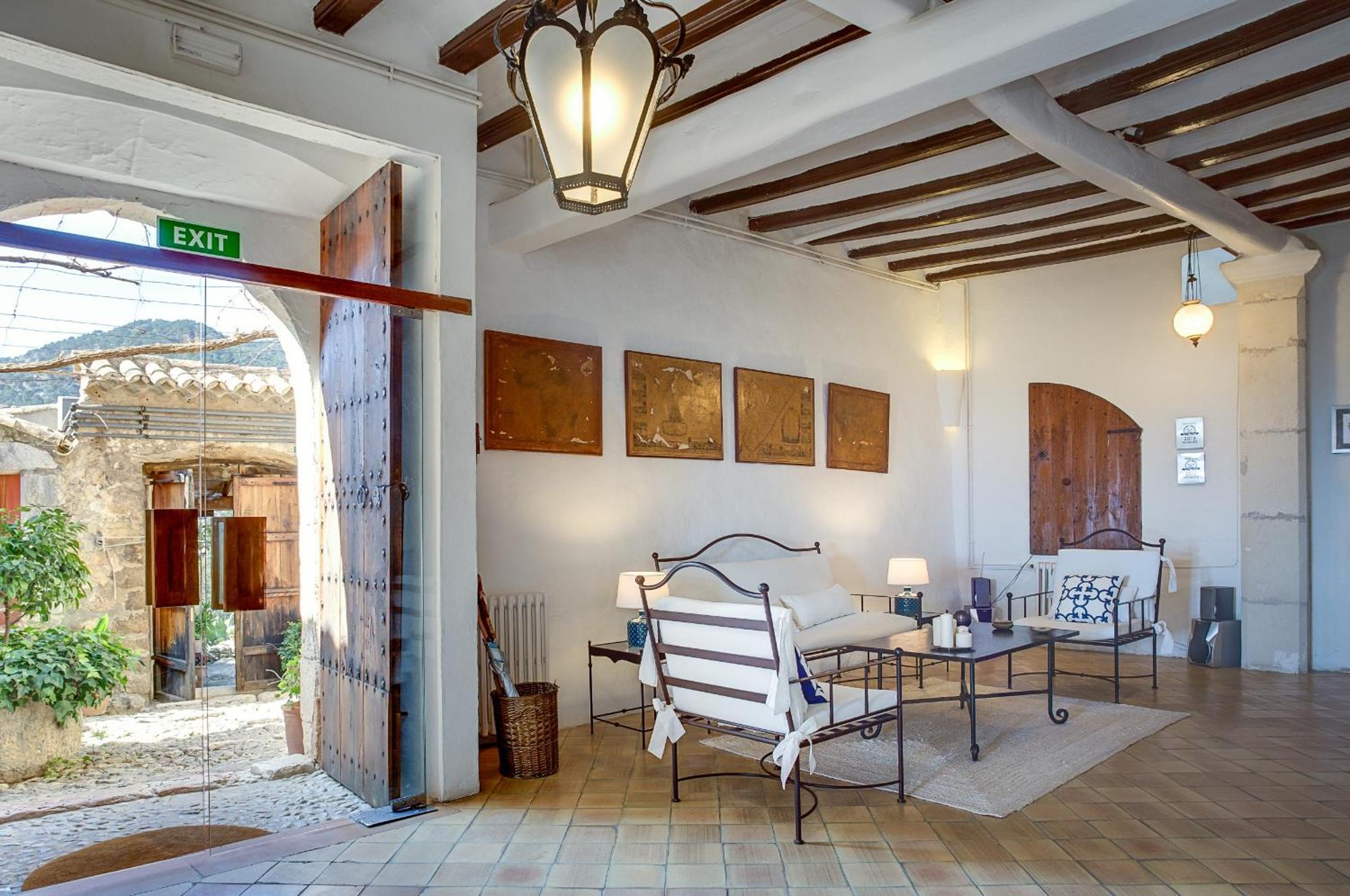 Finca Es Castell Binibona