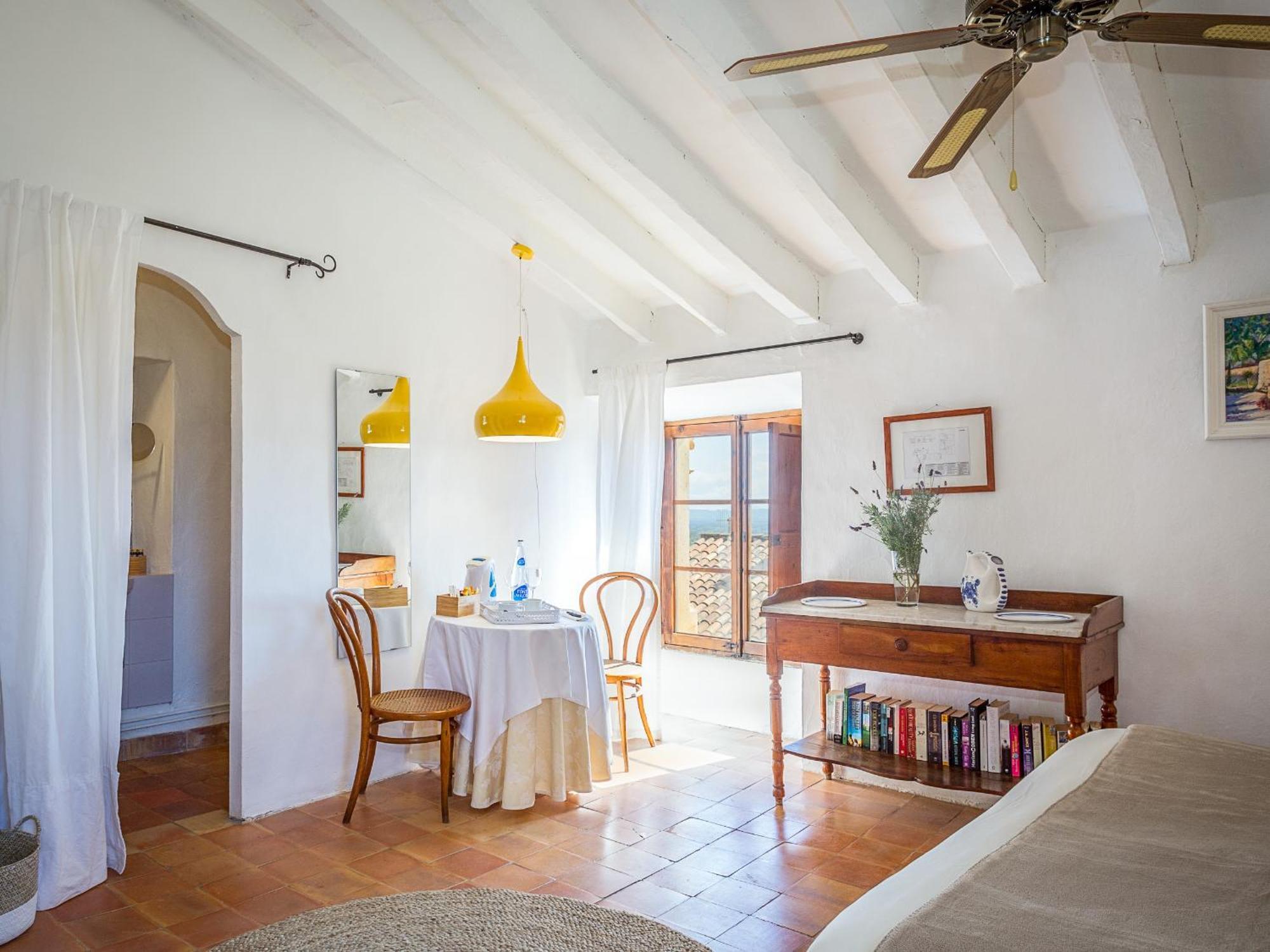 Finca Es Castell Hotel Binibona