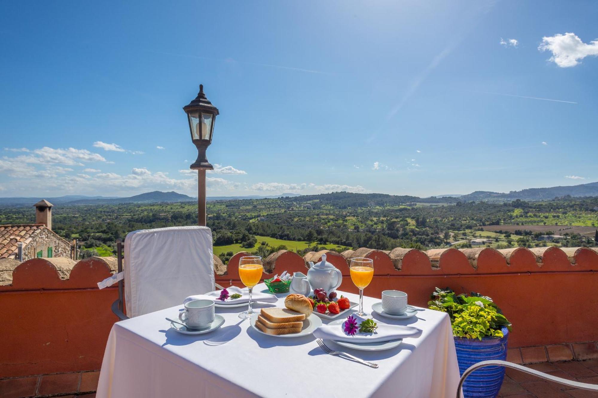 Hotel Finca Es Castell 4*