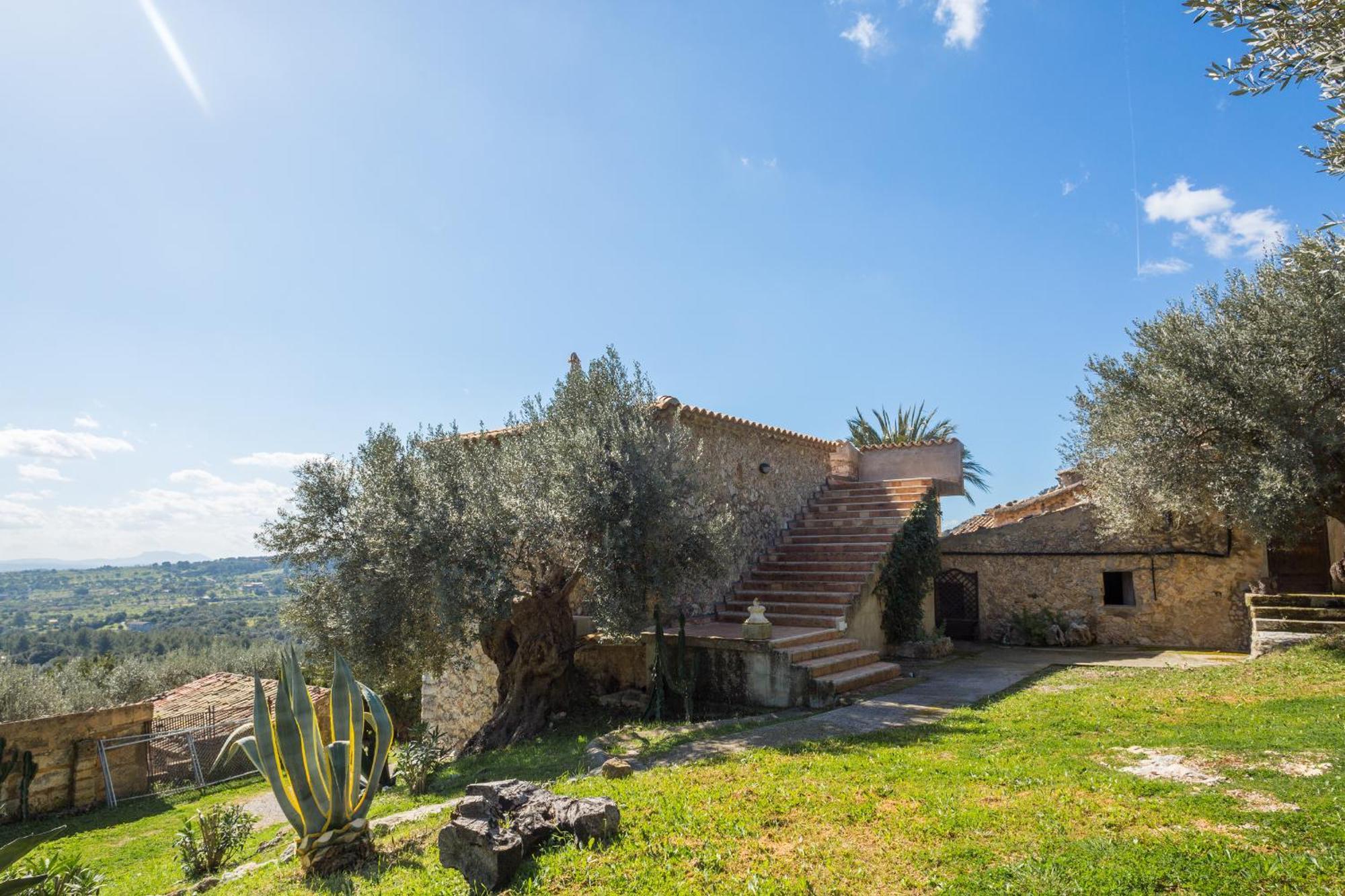 Finca Es Castell Hotel 4*